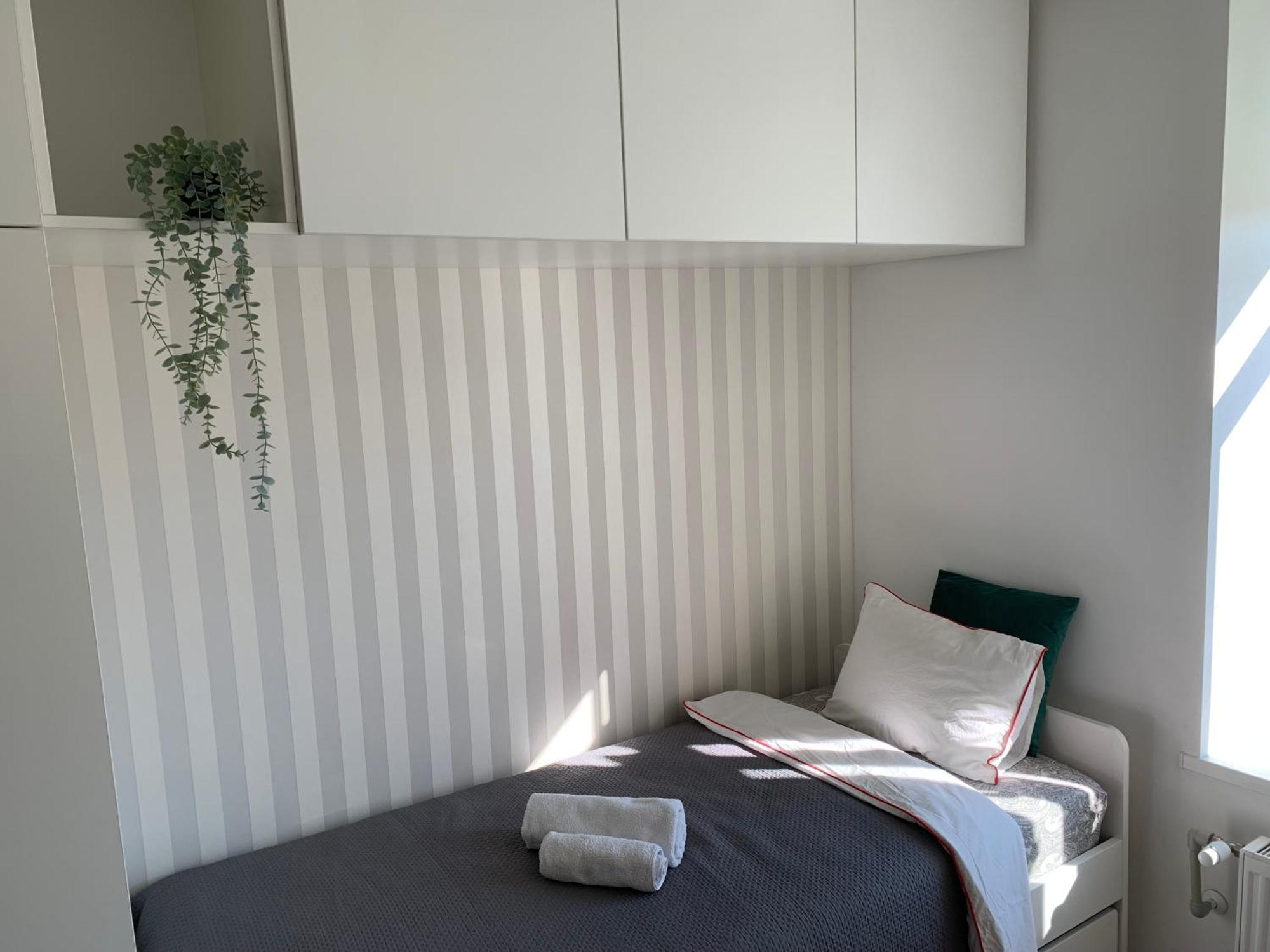 Small Cozy 27 Apartment *